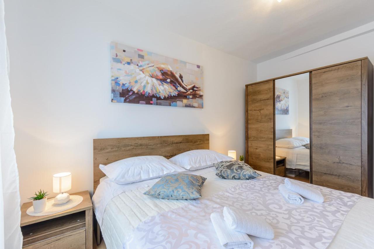 Apartman Mare Milna  Exterior photo