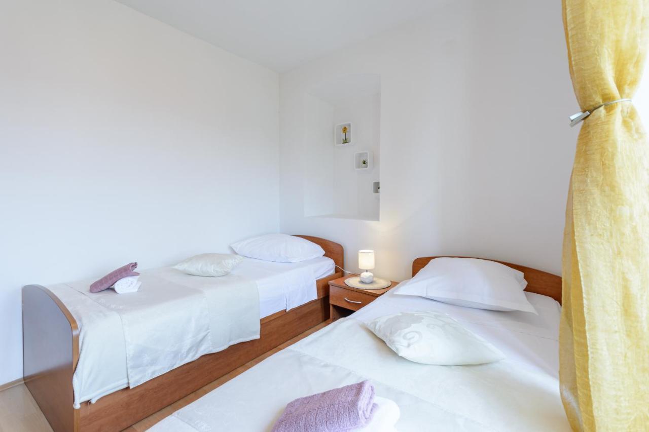 Apartman Mare Milna  Exterior photo